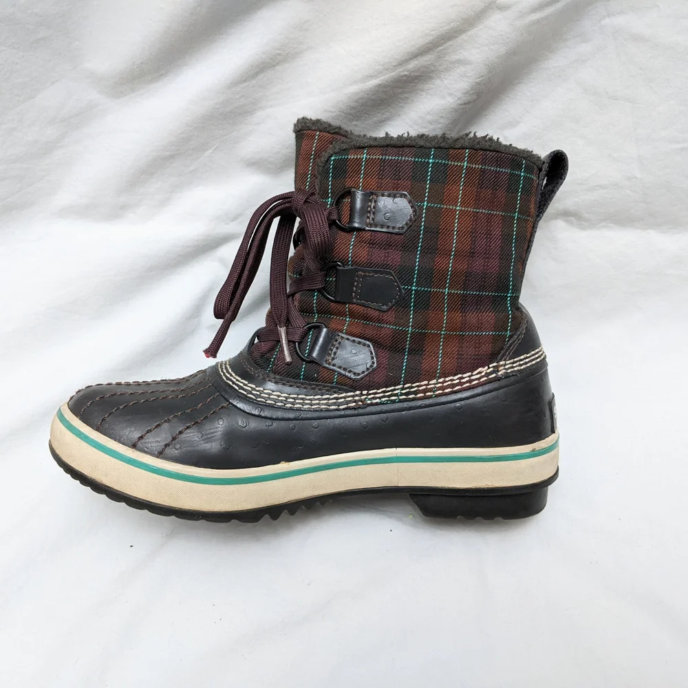 Sorel Girls Tivoli Insulated Snow Boots Size 6